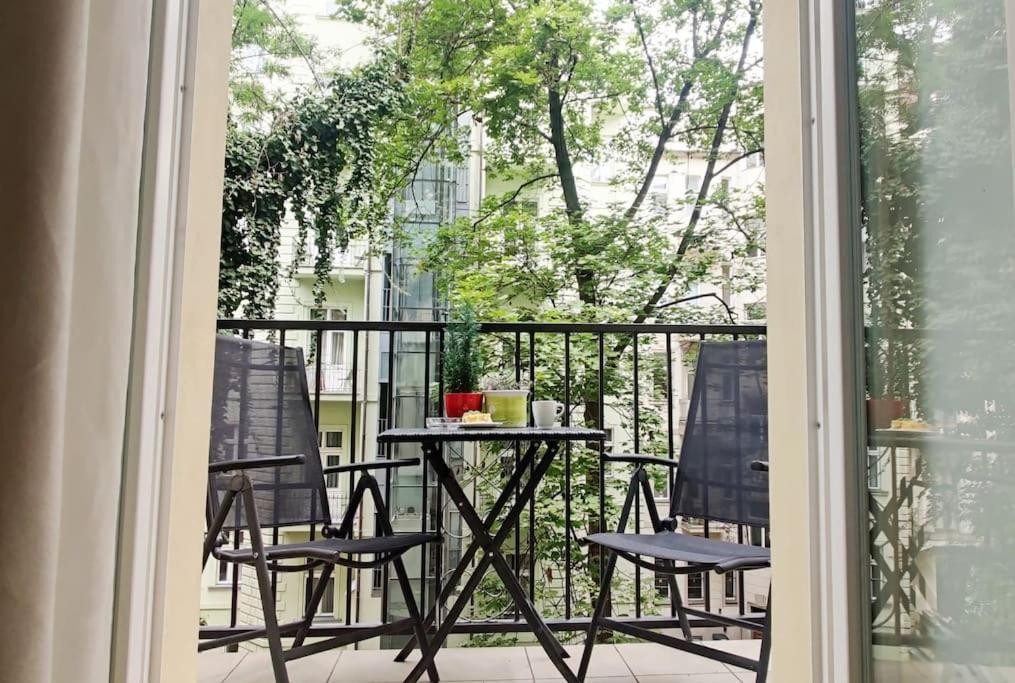 Balcony King 12 Min From Charles Bridge *